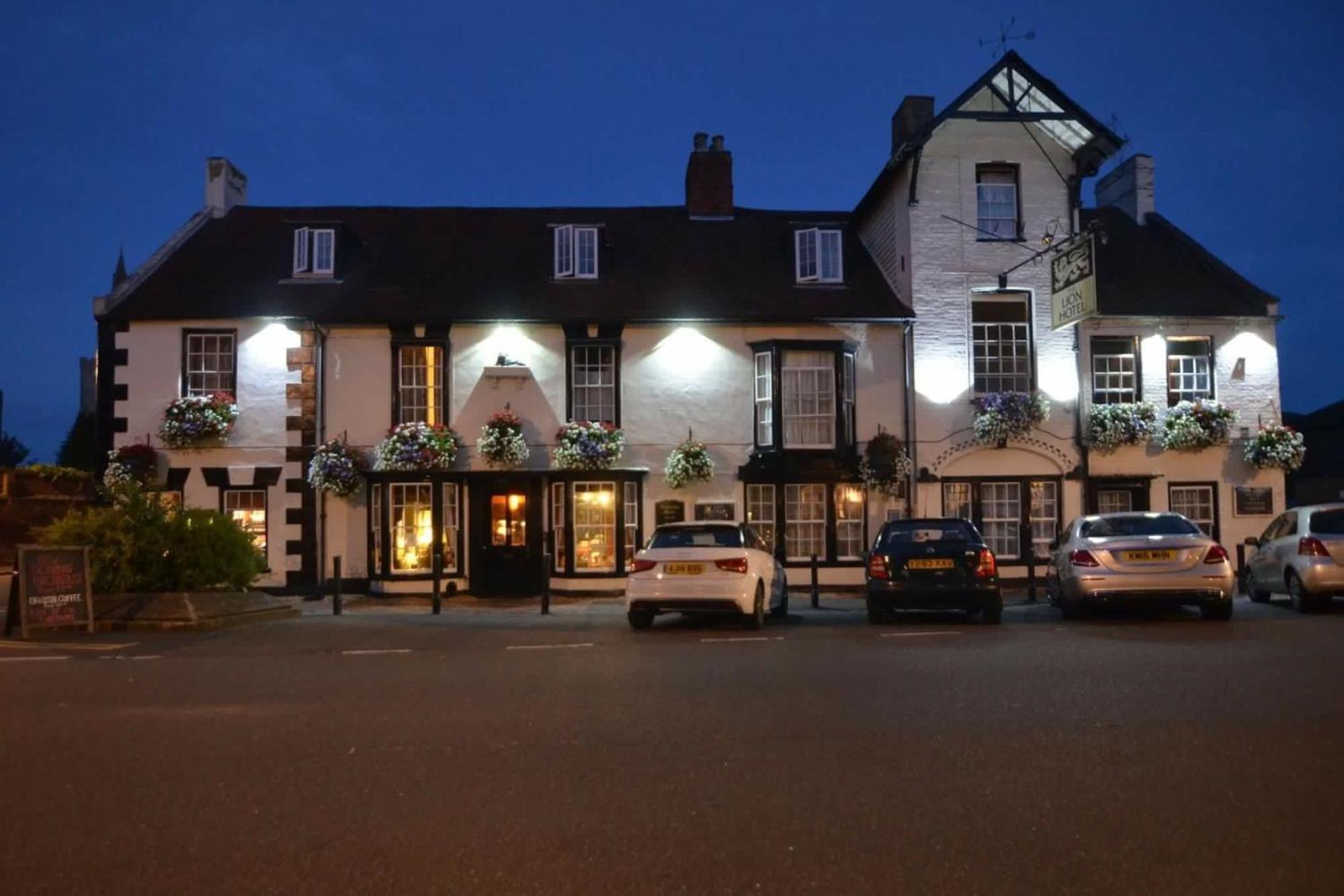 The Lion Hotel Buckden  Esterno foto
