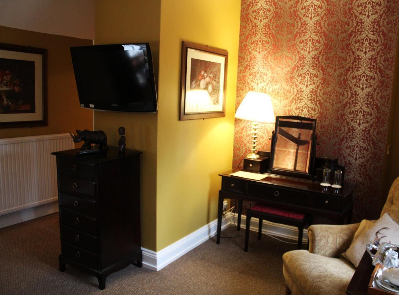 The Lion Hotel Buckden  Esterno foto