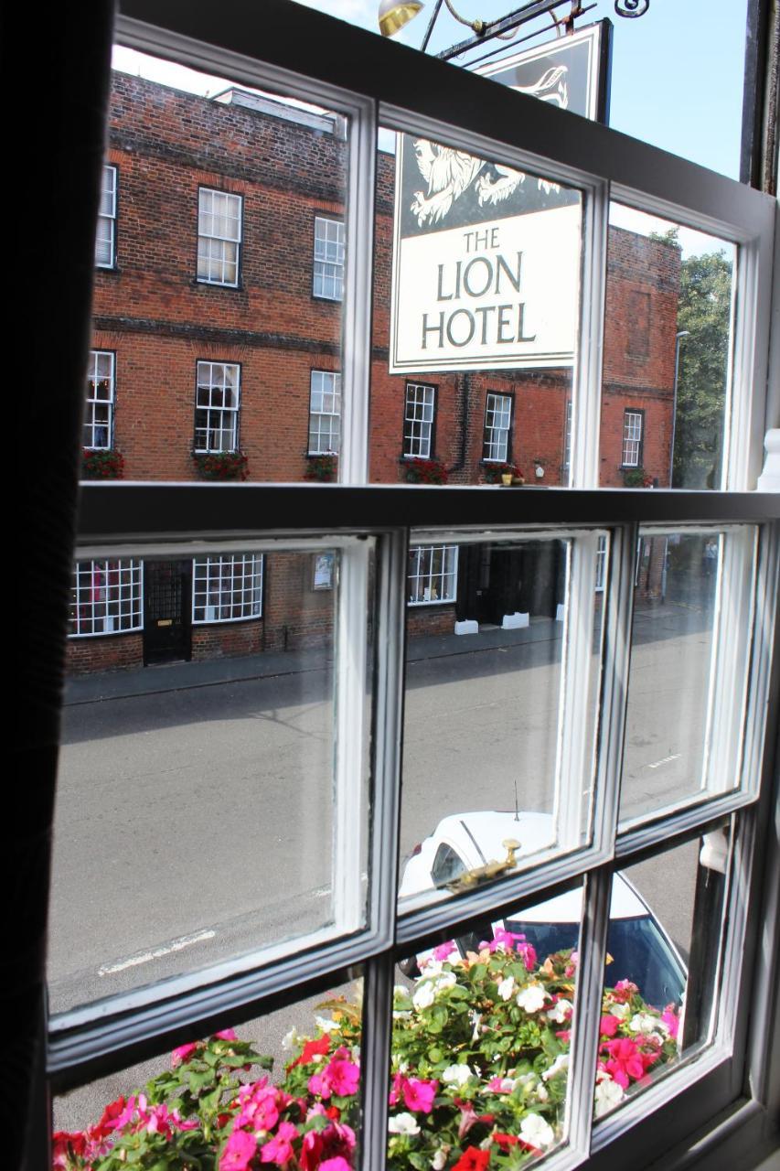 The Lion Hotel Buckden  Esterno foto
