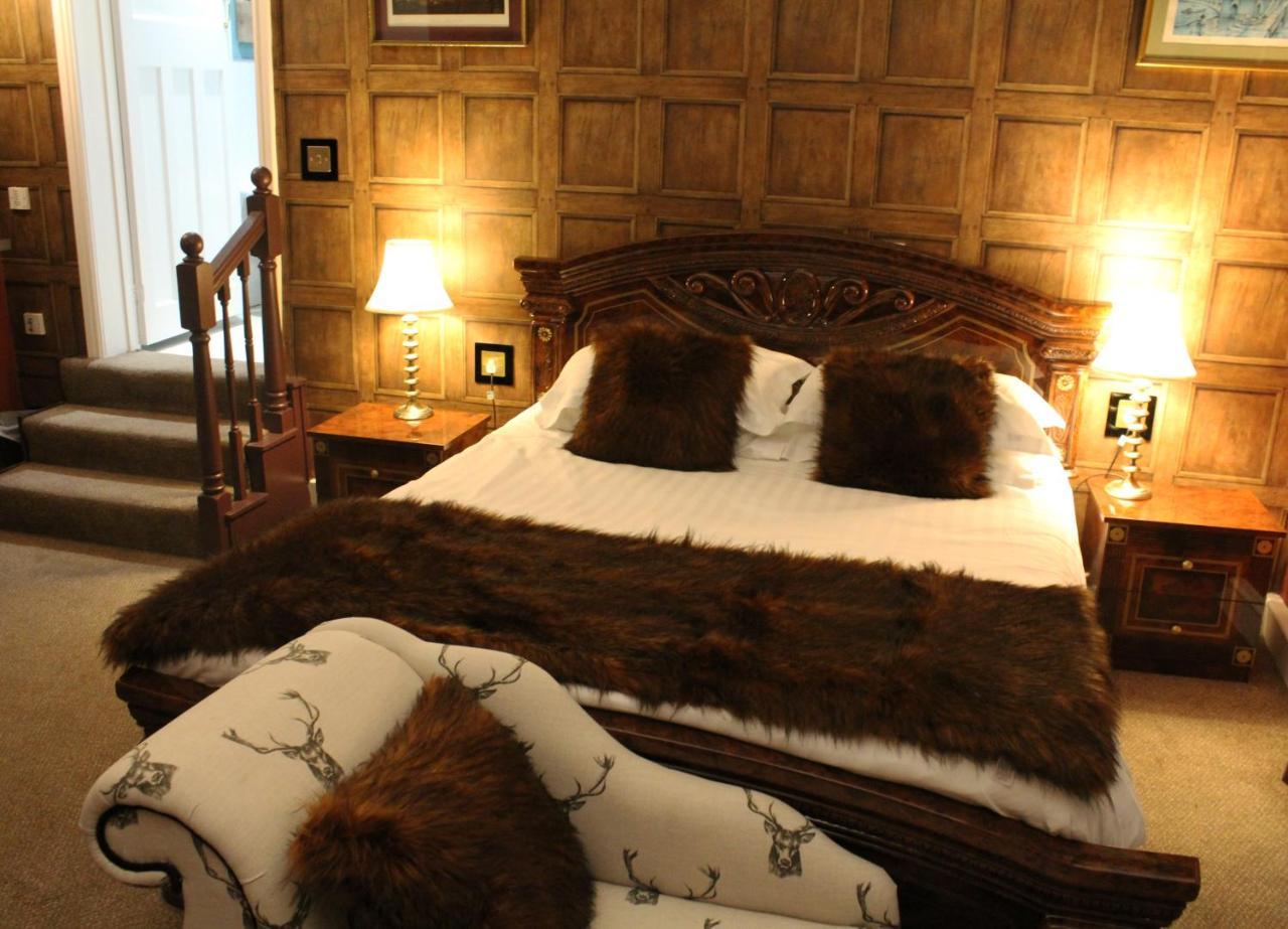 The Lion Hotel Buckden  Esterno foto